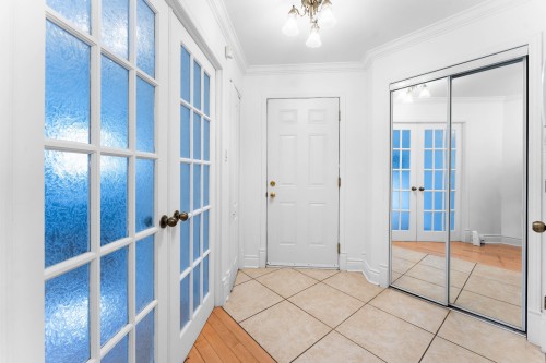 Mud Room - 2-4771 Boul. Cleroux, Laval (Chomedey), QC - Indoor Photo Showing Other Room