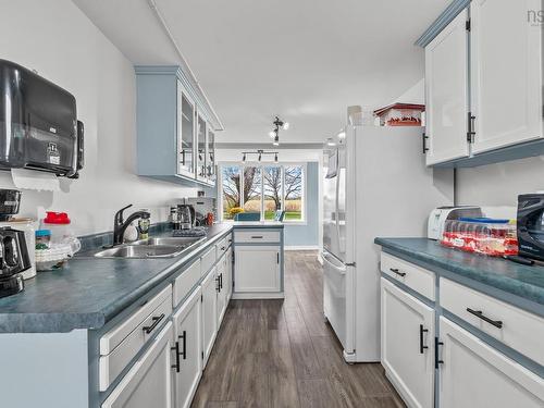 8979 Highway 201, Nictaux, NS - Indoor Photo Showing Kitchen With Double Sink