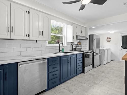 42 Asquith Avenue, Stewiacke, NS - Indoor Photo Showing Kitchen With Upgraded Kitchen