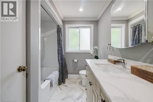 85 Foxhunt Road, Waterloo, ON - Indoor Photo Showing Bathroom