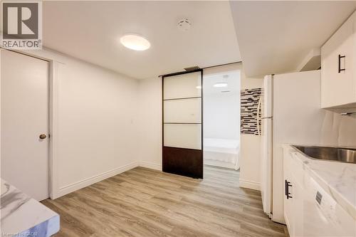 85 Foxhunt Road, Waterloo, ON - Indoor Photo Showing Kitchen