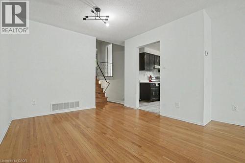 396 Pinemeadow Avenue, Mississauga, ON - Indoor Photo Showing Other Room