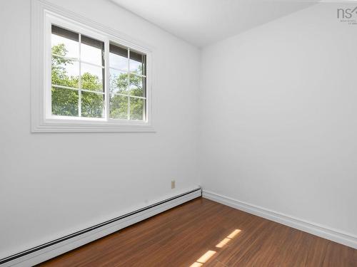 1 Silverside Drive, Waverley, NS - Indoor Photo Showing Other Room