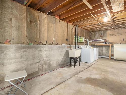 1 Silverside Drive, Waverley, NS - Indoor Photo Showing Basement