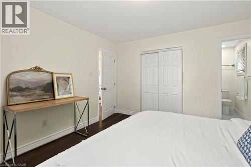 85 Lavina Crescent, Hamilton, ON - Indoor Photo Showing Bedroom