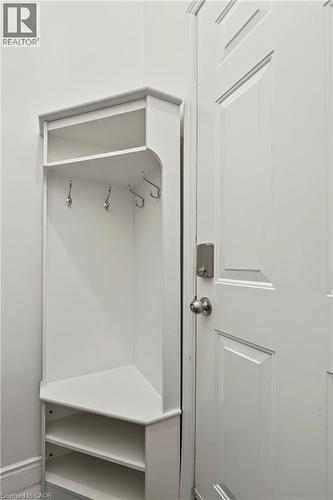85 Lavina Crescent, Hamilton, ON - Indoor