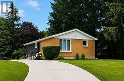 106 SUNSET CRESCENT North Huron (Wingham), ON N0G 2W0