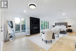 Primary bdrm lounge space - 