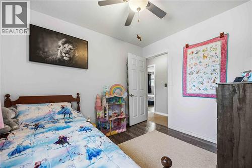 172 Templeton Crescent, St Clair, ON - Indoor Photo Showing Bedroom