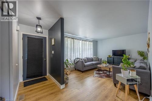 53 Miller Crescent, Simcoe, ON - Indoor Photo Showing Living Room