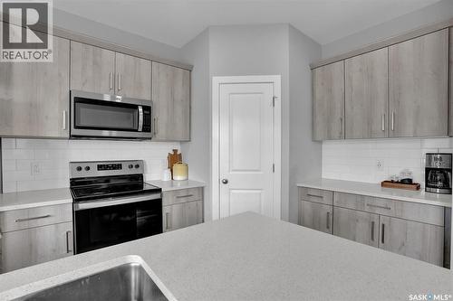 7945 Flax Avenue, Regina, SK - Indoor Photo Showing Kitchen