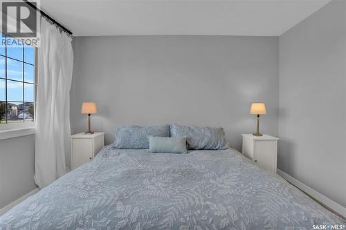 7945 Flax Avenue, Regina, SK - Indoor Photo Showing Bedroom