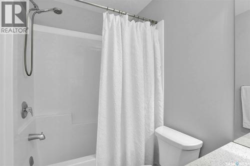 7945 Flax Avenue, Regina, SK - Indoor Photo Showing Bathroom
