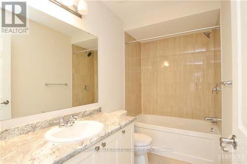 Imported from oreb - 236 Atima Circle, Ottawa, ON - Indoor Photo Showing Bathroom
