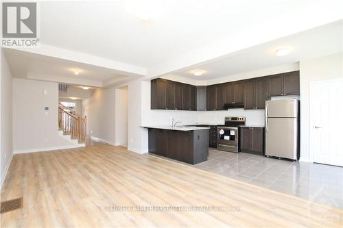 Imported from oreb - 236 Atima Circle, Ottawa, ON - Indoor Photo Showing Kitchen