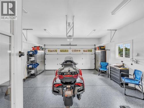 2425 Skinner, Lasalle, ON - Indoor Photo Showing Garage