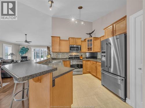 2425 Skinner, Lasalle, ON - Indoor Photo Showing Kitchen