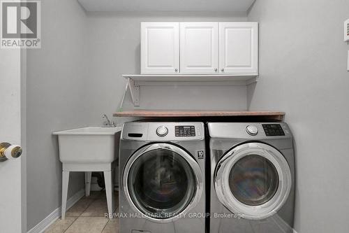 55 Maple Stand Way, Ottawa, ON - Indoor Photo Showing Laundry Room