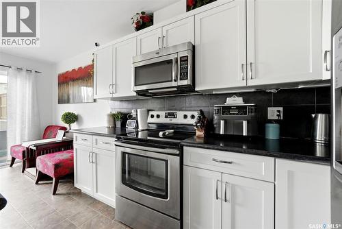 4550 Green Poplar Lane, Regina, SK - Indoor Photo Showing Kitchen