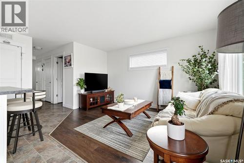 4550 Green Poplar Lane, Regina, SK - Indoor Photo Showing Living Room