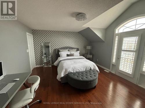 4710 Tassie Road, Burlington, ON - Indoor Photo Showing Bedroom