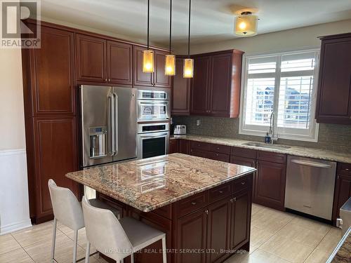4710 Tassie Road, Burlington, ON - Indoor Photo Showing Kitchen