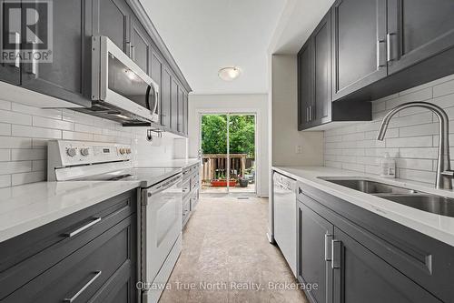 78 Redpath Drive, Ottawa, ON - Indoor Photo Showing Kitchen With Double Sink