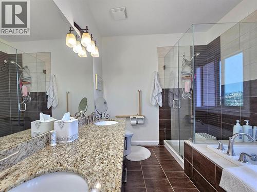Ensuite - 1494 Montenegro Drive, Kelowna, BC - Indoor Photo Showing Bathroom