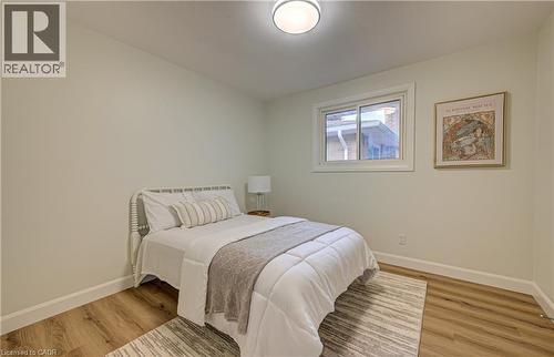 163 Lynnbrook Crescent, Waterloo, ON - Indoor Photo Showing Bedroom