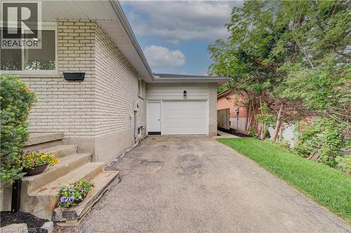 163 Lynnbrook Crescent, Waterloo, ON - Outdoor