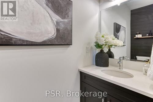 577 Doonwoods Crescent, Kitchener, ON - Indoor Photo Showing Bathroom
