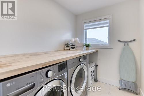 577 Doonwoods Crescent, Kitchener, ON - Indoor Photo Showing Laundry Room