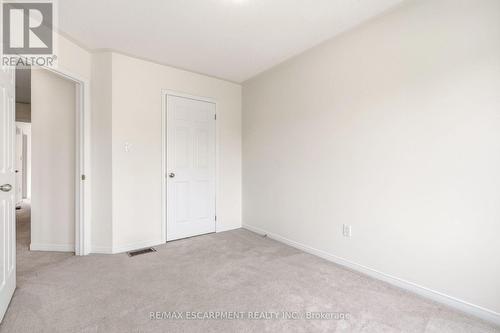 215 Nisbet Boulevard, Hamilton, ON - Indoor Photo Showing Other Room