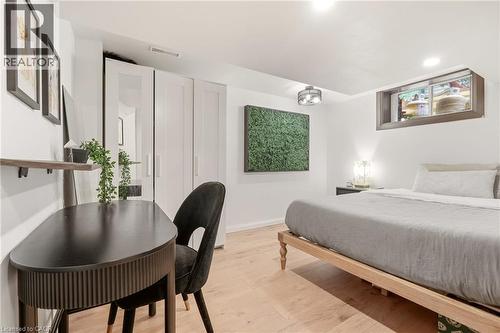 271 Linden Avenue, Burlington, ON - Indoor Photo Showing Bedroom