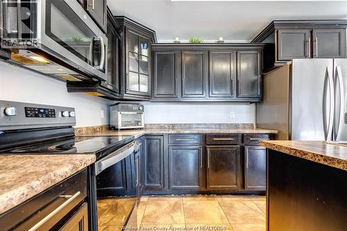 53 Antonio, Leamington, ON - Indoor Photo Showing Kitchen