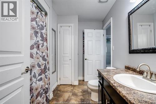53 Antonio, Leamington, ON - Indoor Photo Showing Bathroom