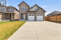 68 ROSINA LANE Zorra (Thamesford), ON N0M 2M0