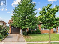 3272 MARLENE COURT  Mississauga, ON L4X 2N5