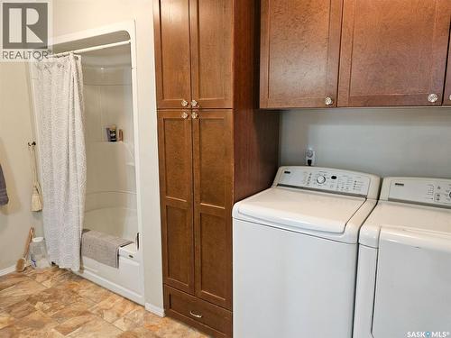 59 Snedden Crescent, Maple Bush Rm No. 224, SK - Indoor Photo Showing Laundry Room
