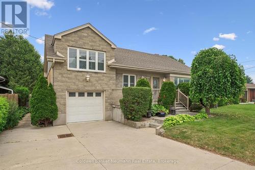 195 VICTORIA ROAD N  Guelph (Grange Road), ON N1E 5H6