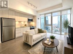 2601 - 357 KING STREET WEST STREET Toronto, ON M5V 0S7