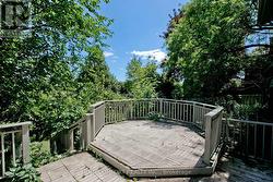 17 BRAMBLE DRIVE Toronto, ON M3B 2E9