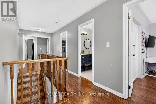 3201 Munson Crescent, Burlington, ON - Indoor Photo Showing Other Room