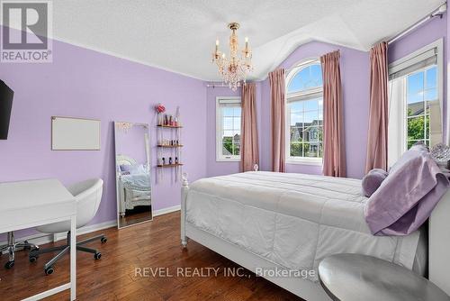 3201 Munson Crescent, Burlington, ON - Indoor Photo Showing Bedroom
