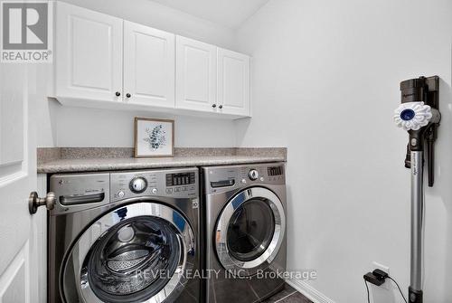 3201 Munson Crescent, Burlington, ON - Indoor Photo Showing Laundry Room
