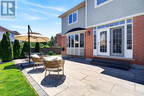 3201 Munson Crescent, Burlington, ON - Outdoor