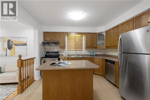 367 Havendale Crescent, Waterloo, ON - Indoor Photo Showing Kitchen With Double Sink