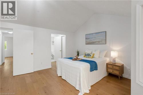 367 Havendale Crescent, Waterloo, ON - Indoor Photo Showing Bedroom