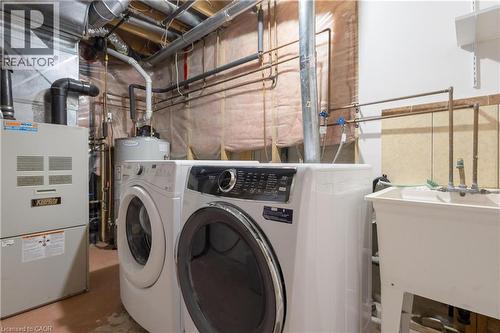 367 Havendale Crescent, Waterloo, ON - Indoor Photo Showing Laundry Room