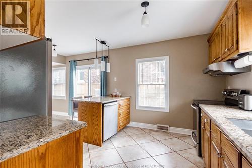 509 Morand, Windsor, ON - Indoor Photo Showing Kitchen